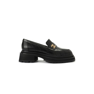 CHANEL WOMEN’S LOAFERS BLACK G45074